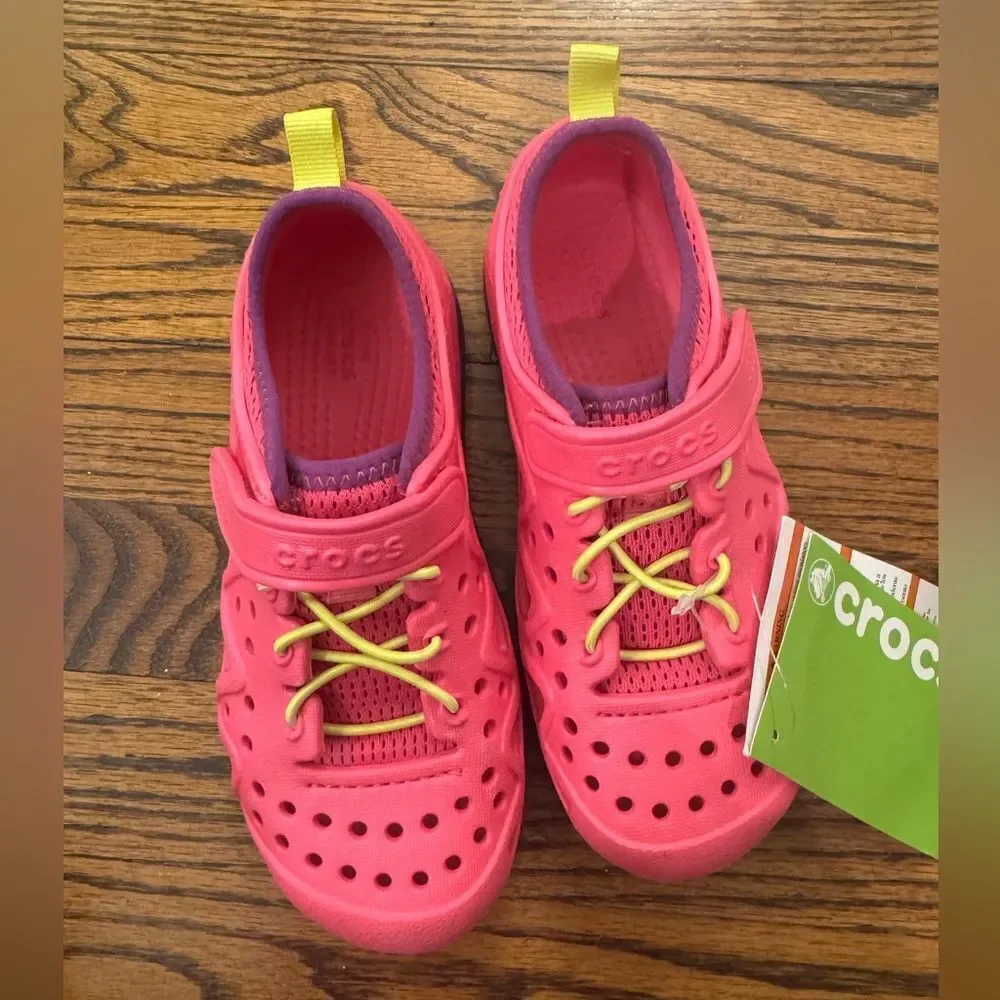 NWT New CROCS Swiftwater Play Land to Water Shoes Neon Magenta Pink Purple 1